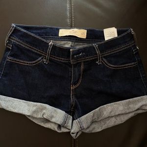 the shorts can be adjusted to be longer:)